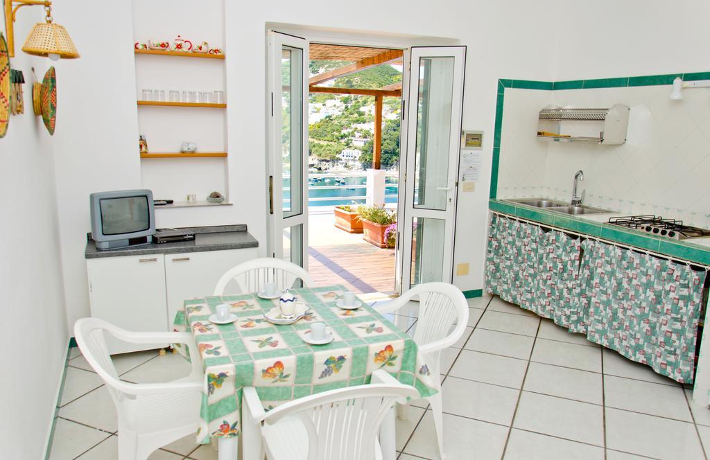 Sunset Village Ponza Bilik gambar